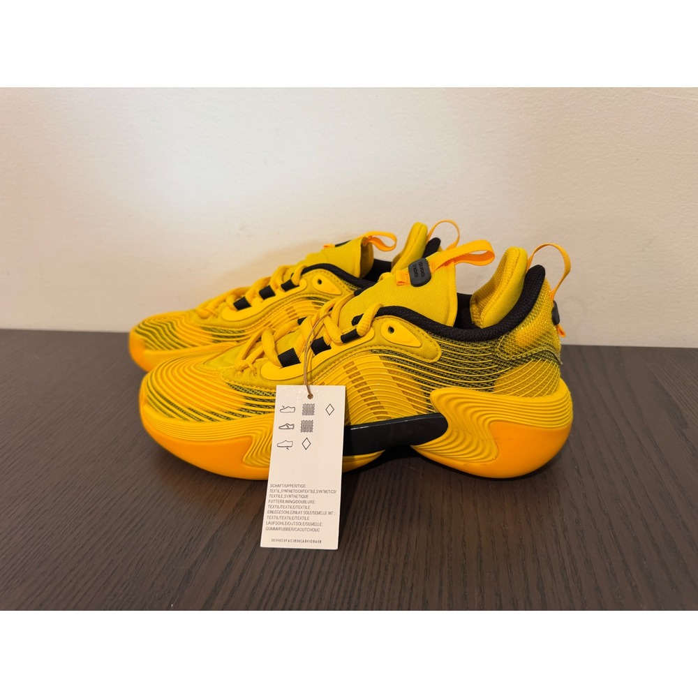 Adidas Exhibit Select 2.0 Womens 6.5 Yellow Lightstrike Basketball Shoes sneaker
